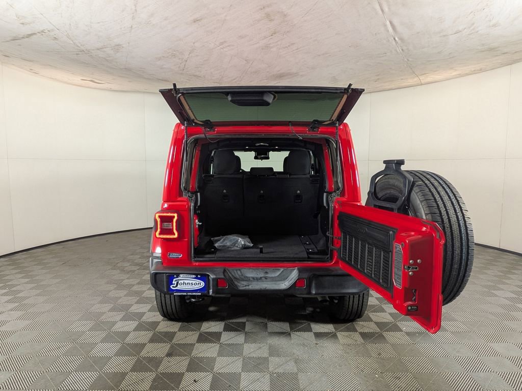 Certified 2025 Jeep Wrangler Unlimited Sahara image 11