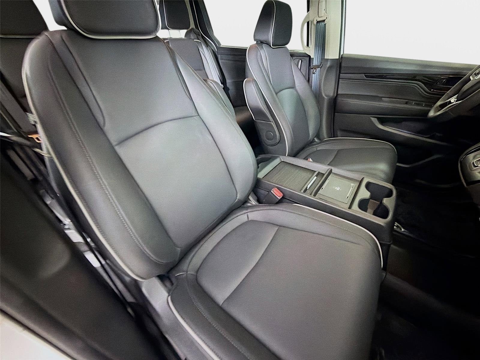 Used 2026 Honda Odyssey Touring image 31
