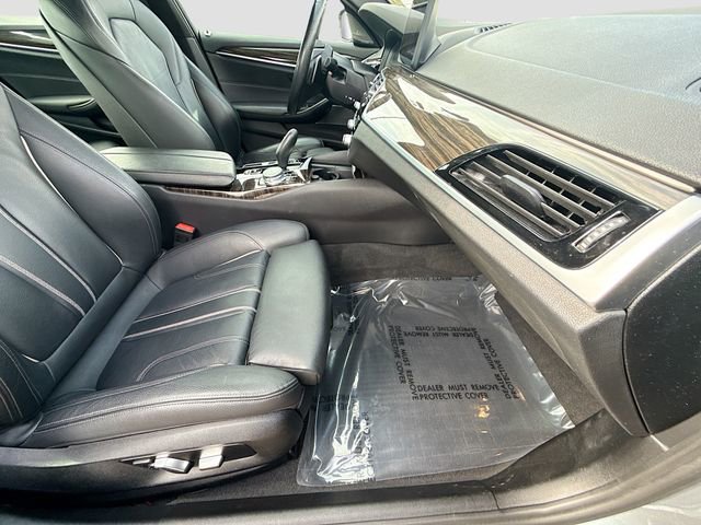 Used 2021 BMW 530i RWD image 15