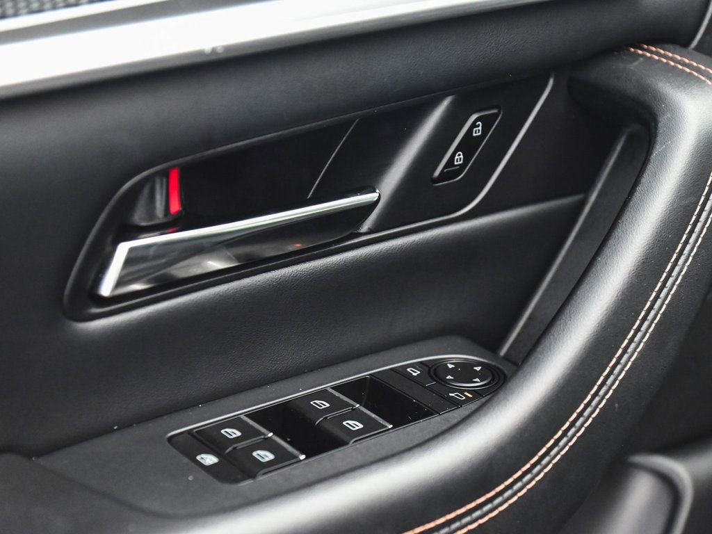 Used 2024 MAZDA CX-90 Plug-In Hybrid w/ Preferred image 9