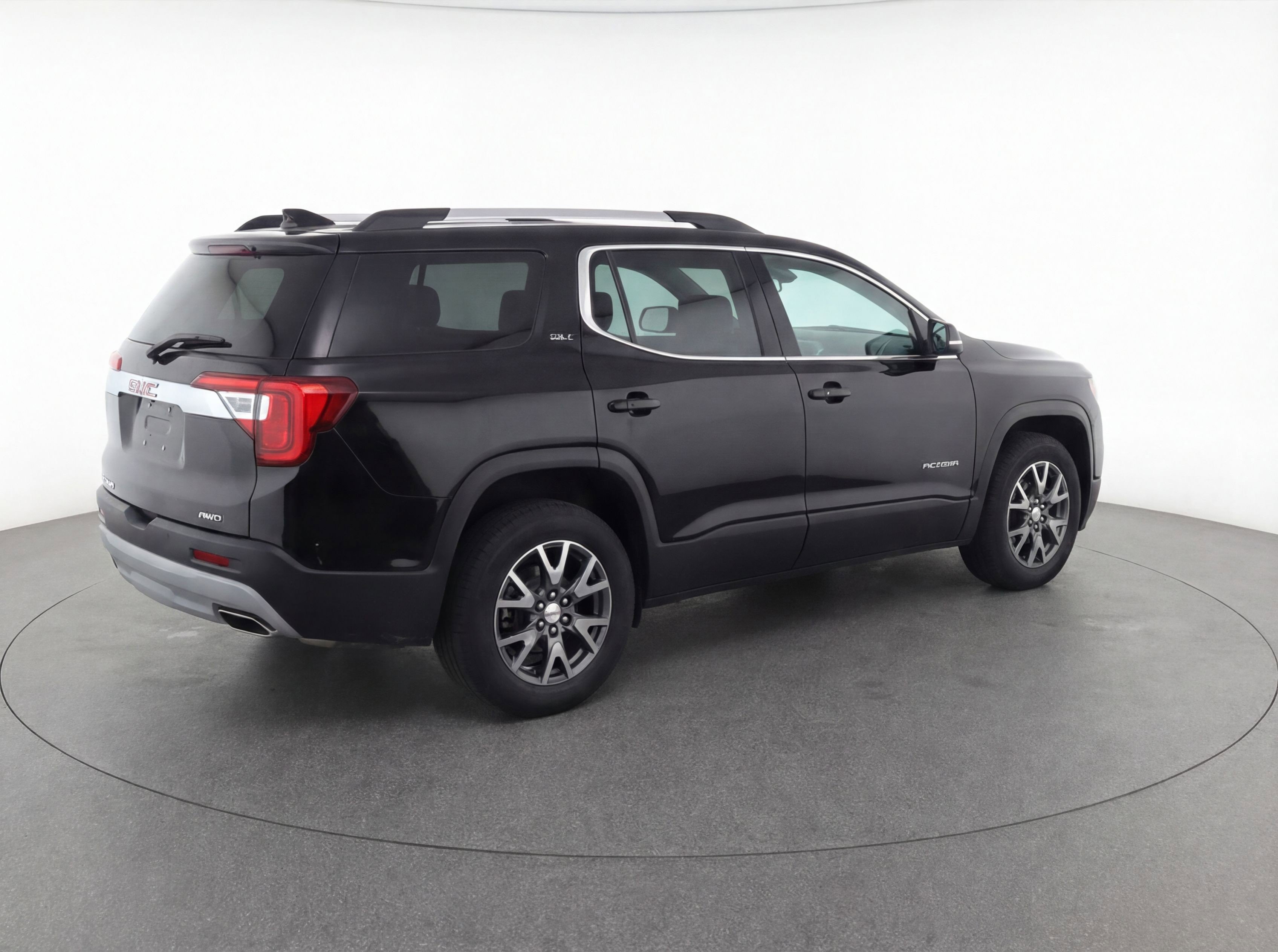 Used 2023 GMC Acadia SLT AWD/4WD image 9