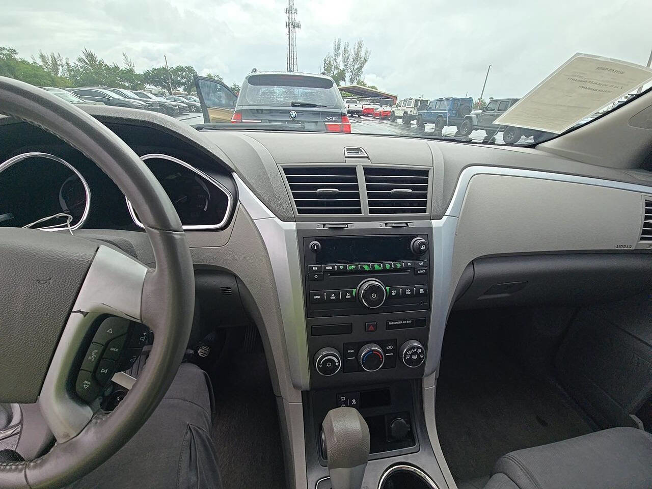 Used 2011 Chevrolet Traverse LS FWD image 7