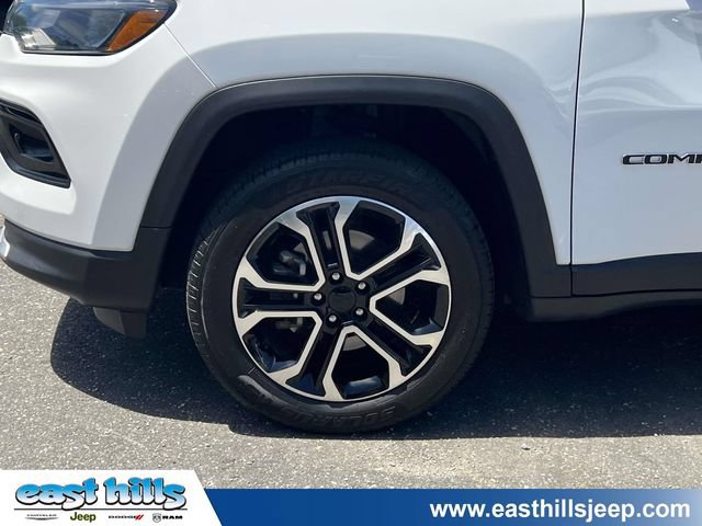 Certified 2022 Jeep Compass Limited AWD/4WD image 9