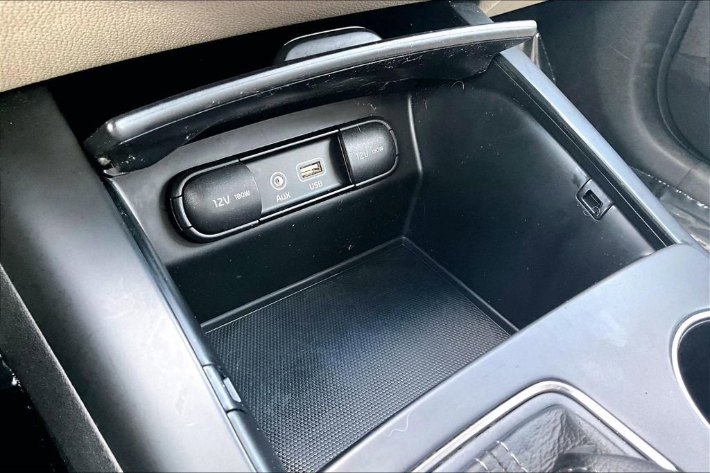 Used 2016 Kia Sorento LX w/ LX Convenience Package image 32