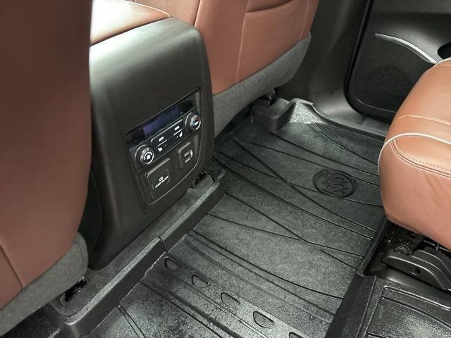 Used 2021 Buick Enclave Avenir image 33