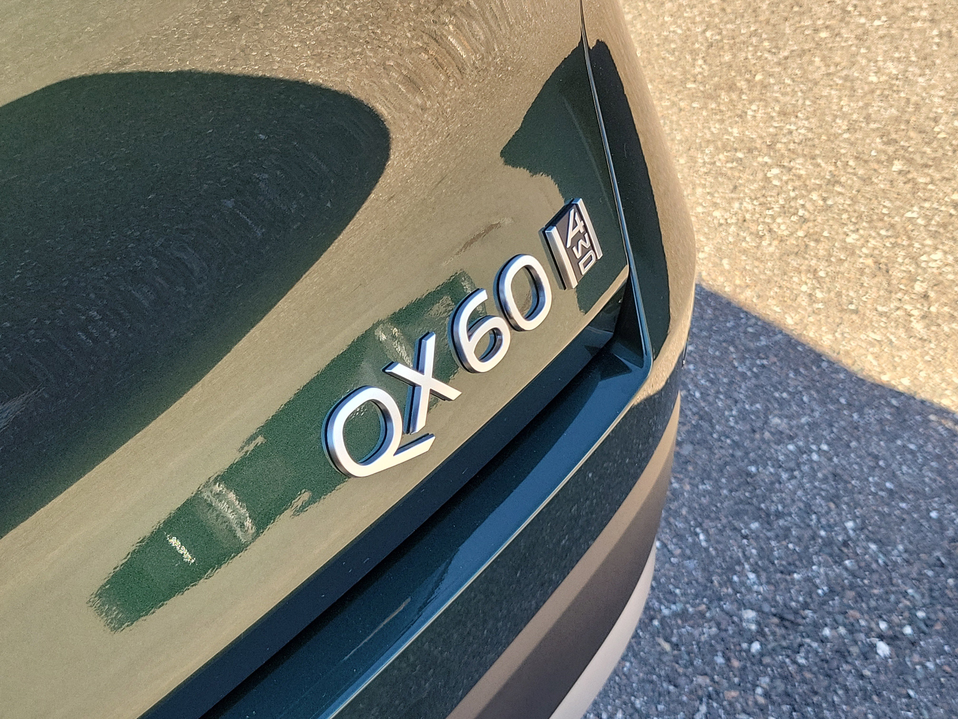 New 2026 INFINITI QX60 Luxe w/ Family Package image 7