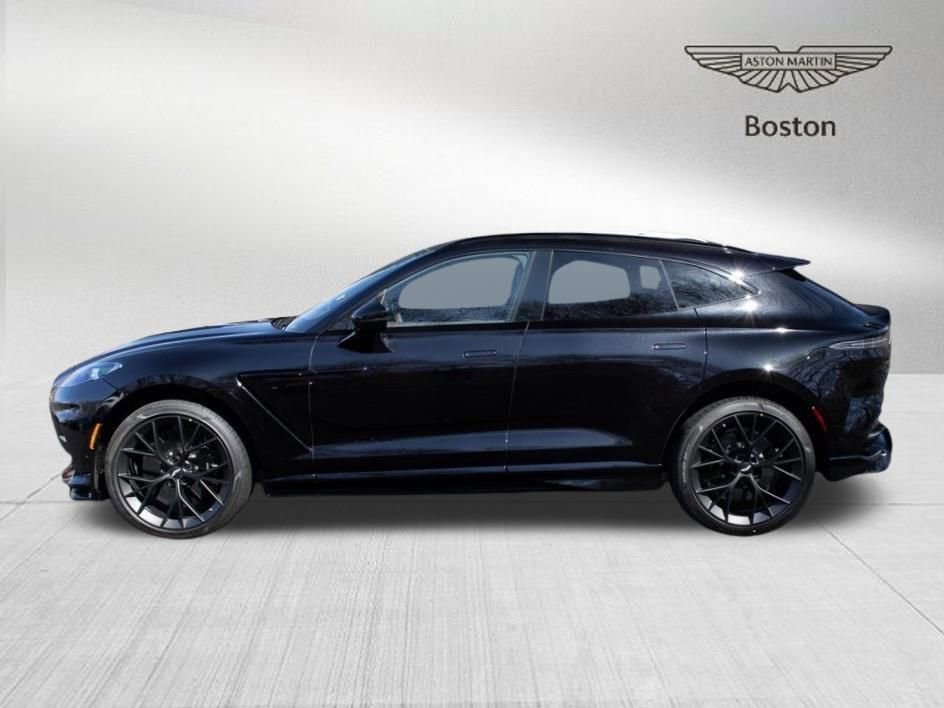 New 2025 Aston Martin DBX 707 image 3