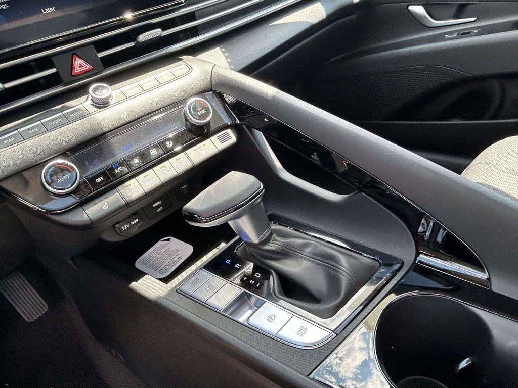 New 2026 Hyundai Elantra Limited FWD image 45
