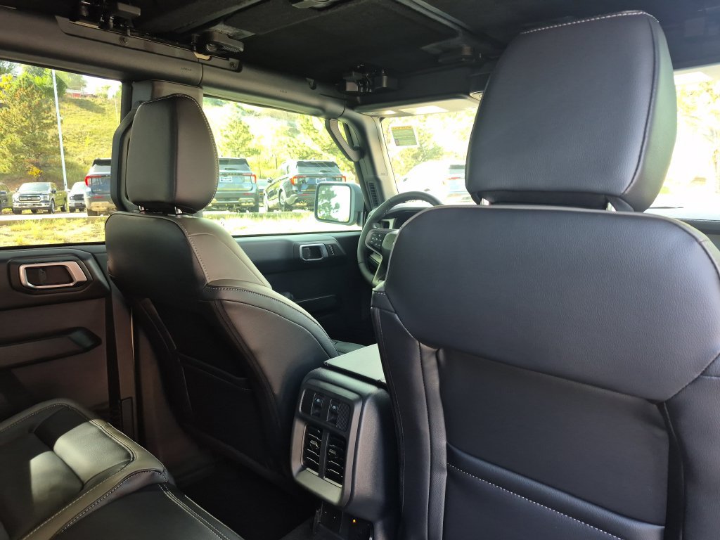 New 2026 Ford Bronco Outer Banks w/ Sasquatch Package AWD/4WD image 25
