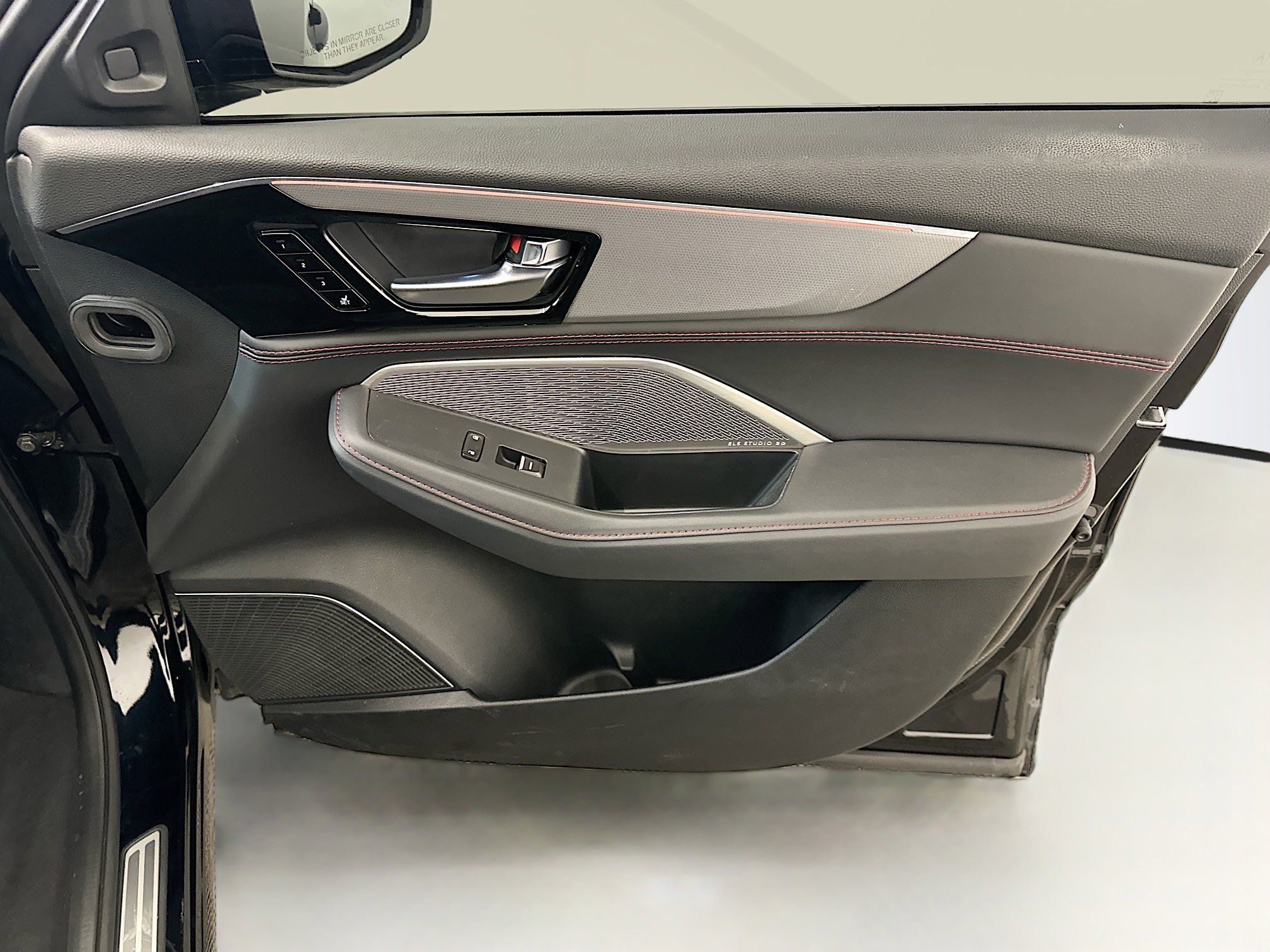 Used 2023 Acura MDX A-Spec image 35