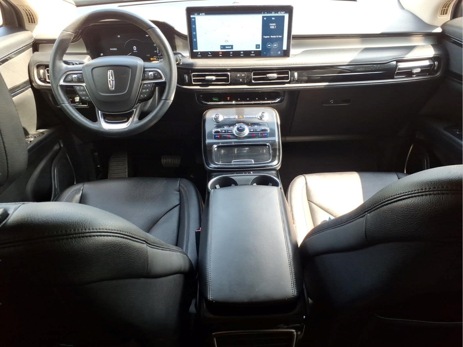 Used 2023 Lincoln Nautilus AWD w/ Premium Package image 11