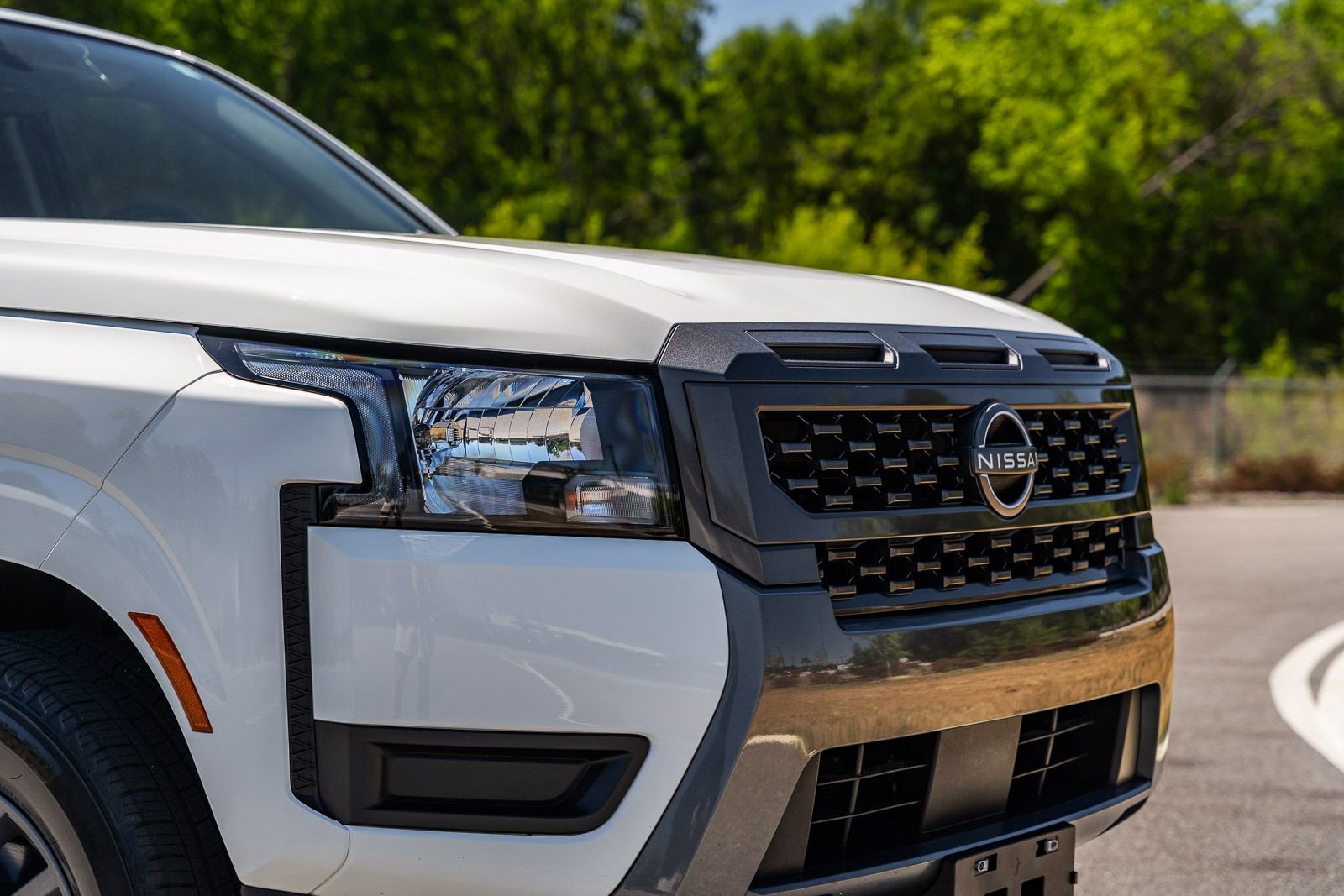 Used 2025 Nissan Frontier SV RWD image 10