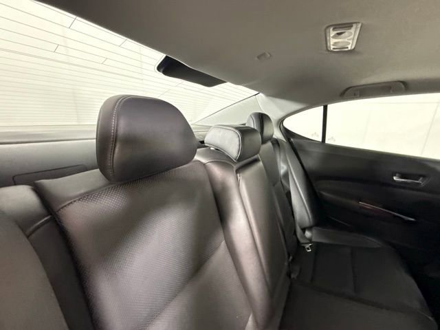 Used 2016 Acura TLX w/ Technology Package FWD image 31