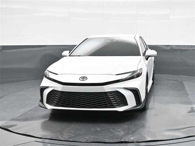 Used 2025 Toyota Camry SE w/ Convenience Package image 30
