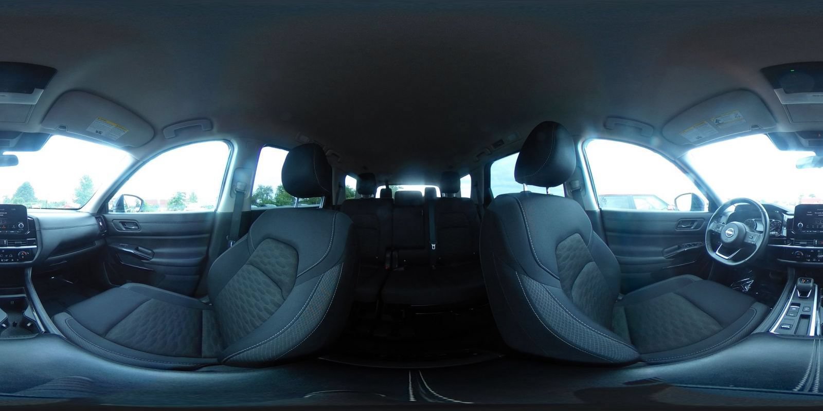 Used 2025 Nissan Pathfinder SV FWD image 38
