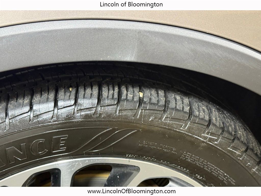 Used 2020 Lincoln Nautilus Reserve w/ Equipment Group 201A image 13