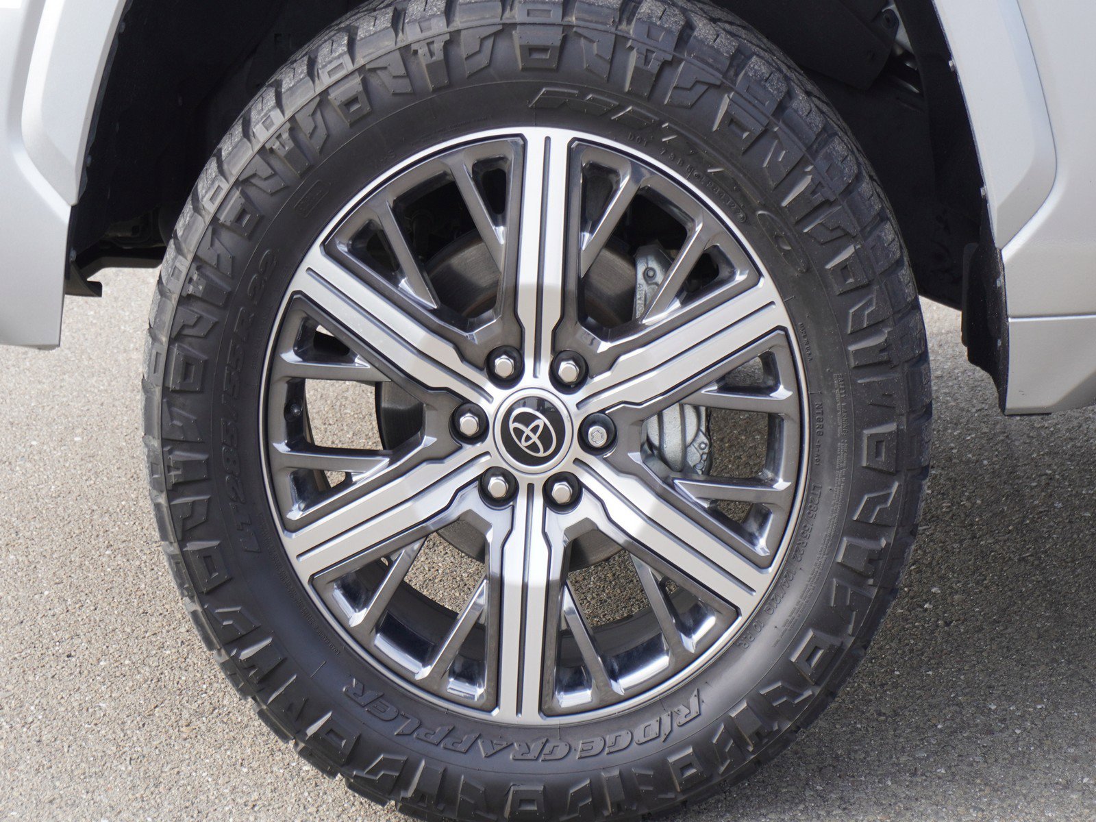 Used 2023 Toyota Tundra Capstone image 9