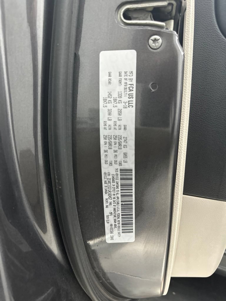 Used 2018 Chrysler Pacifica Touring-L Plus w/ Advanced Safetytec Group FWD image 31
