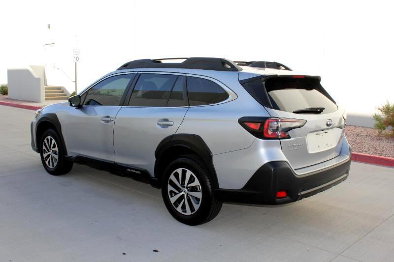 Used 2025 Subaru Outback 2.5i Basic image 7