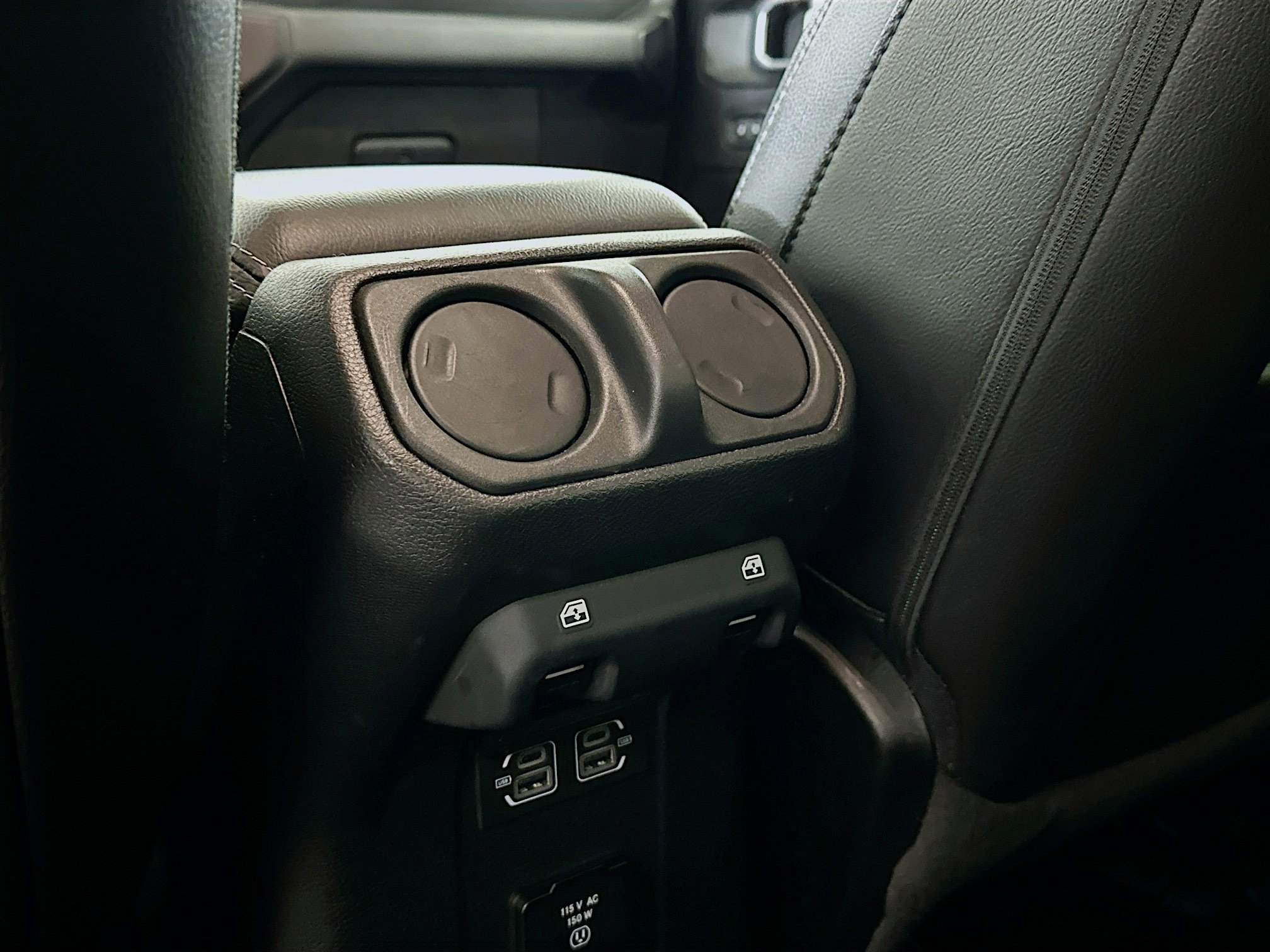 Used 2022 Jeep Wrangler Sahara image 27