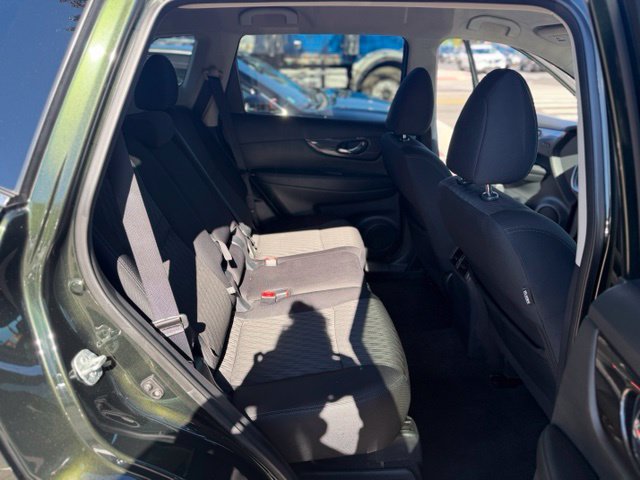 Used 2018 Nissan Rogue SV w/ Premium Package AWD/4WD image 26