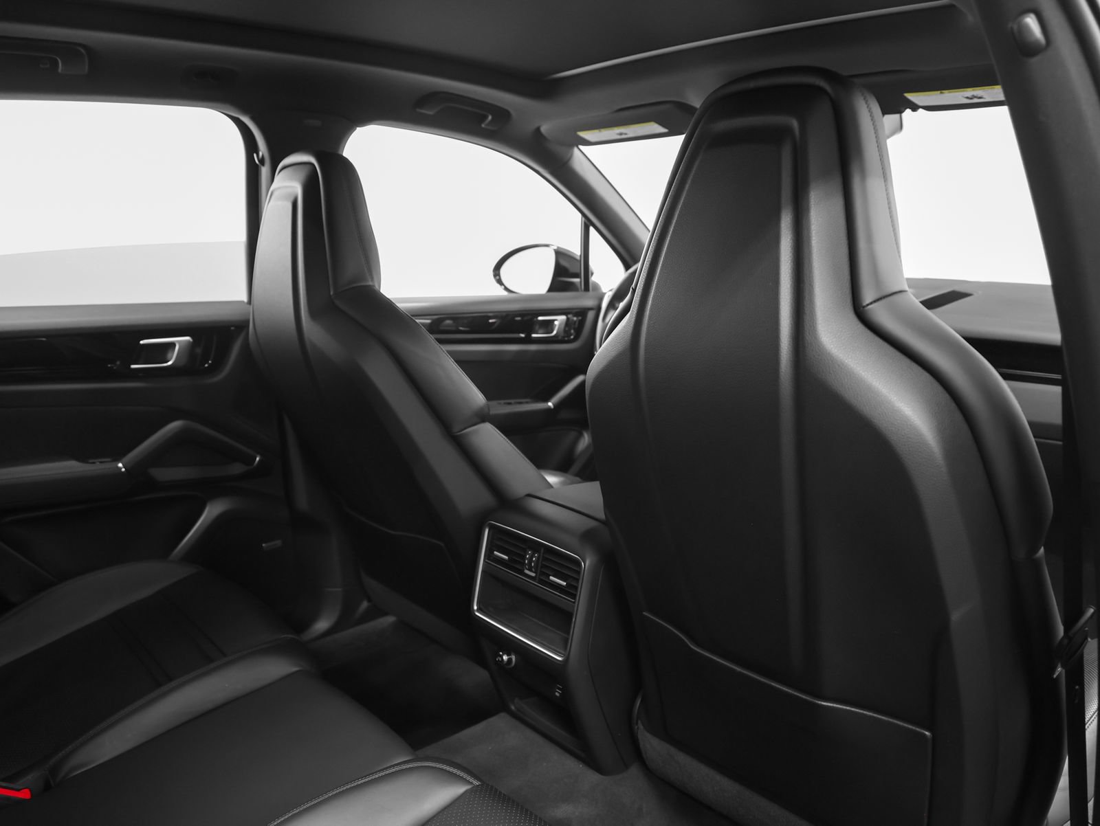 Certified 2019 Porsche Cayenne image 24