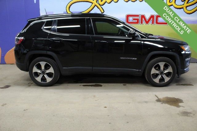 Used 2018 Jeep Compass Latitude w/ Popular Equipment Group image 1
