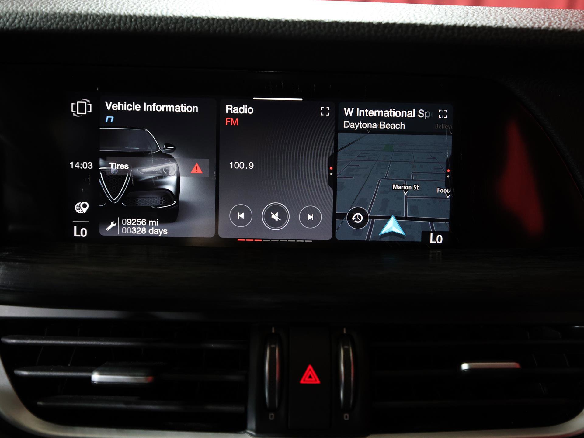 Used 2022 Alfa Romeo Stelvio Sprint RWD image 19