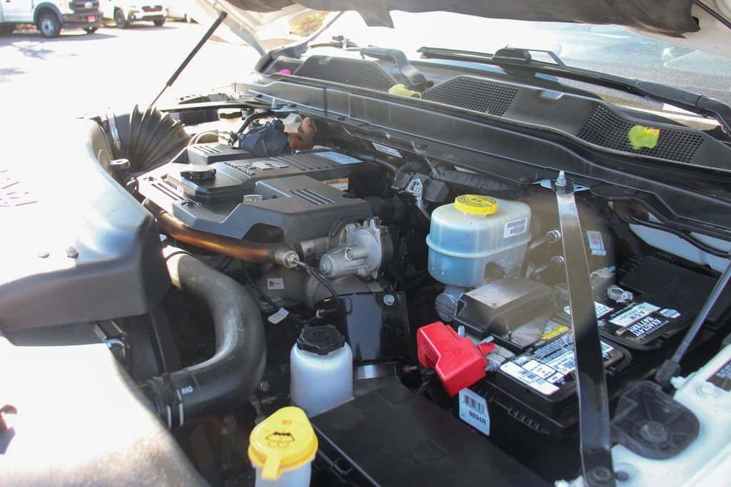 Used 2021 RAM 3500 Big Horn image 13