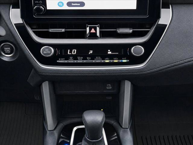 Used 2025 Toyota Corolla Cross LE FWD image 14