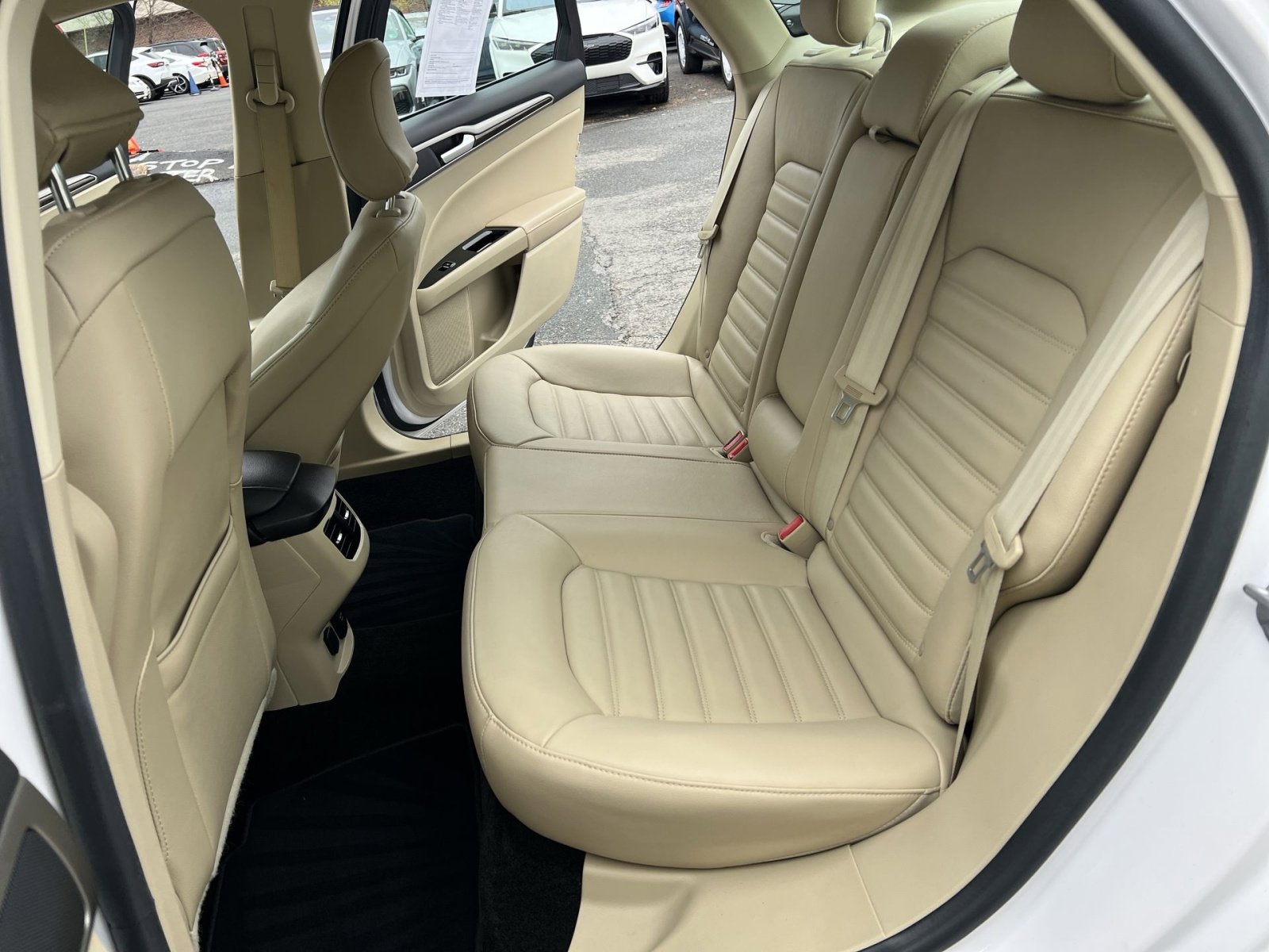 Used 2016 Ford Fusion Energi SE image 23