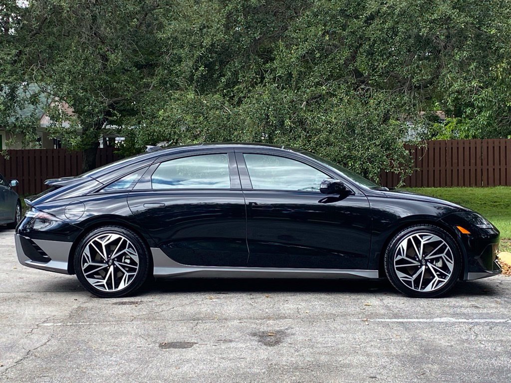 Used 2023 Hyundai Ioniq 6 Limited RWD image 11