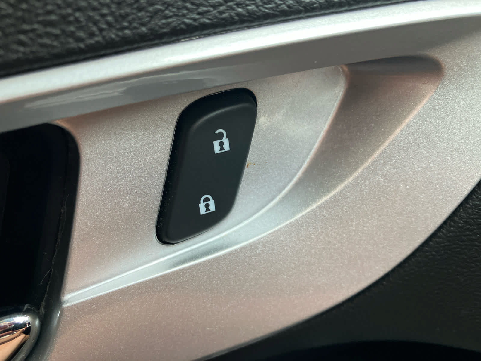 Used 2015 Chevrolet Equinox LT FWD image 11