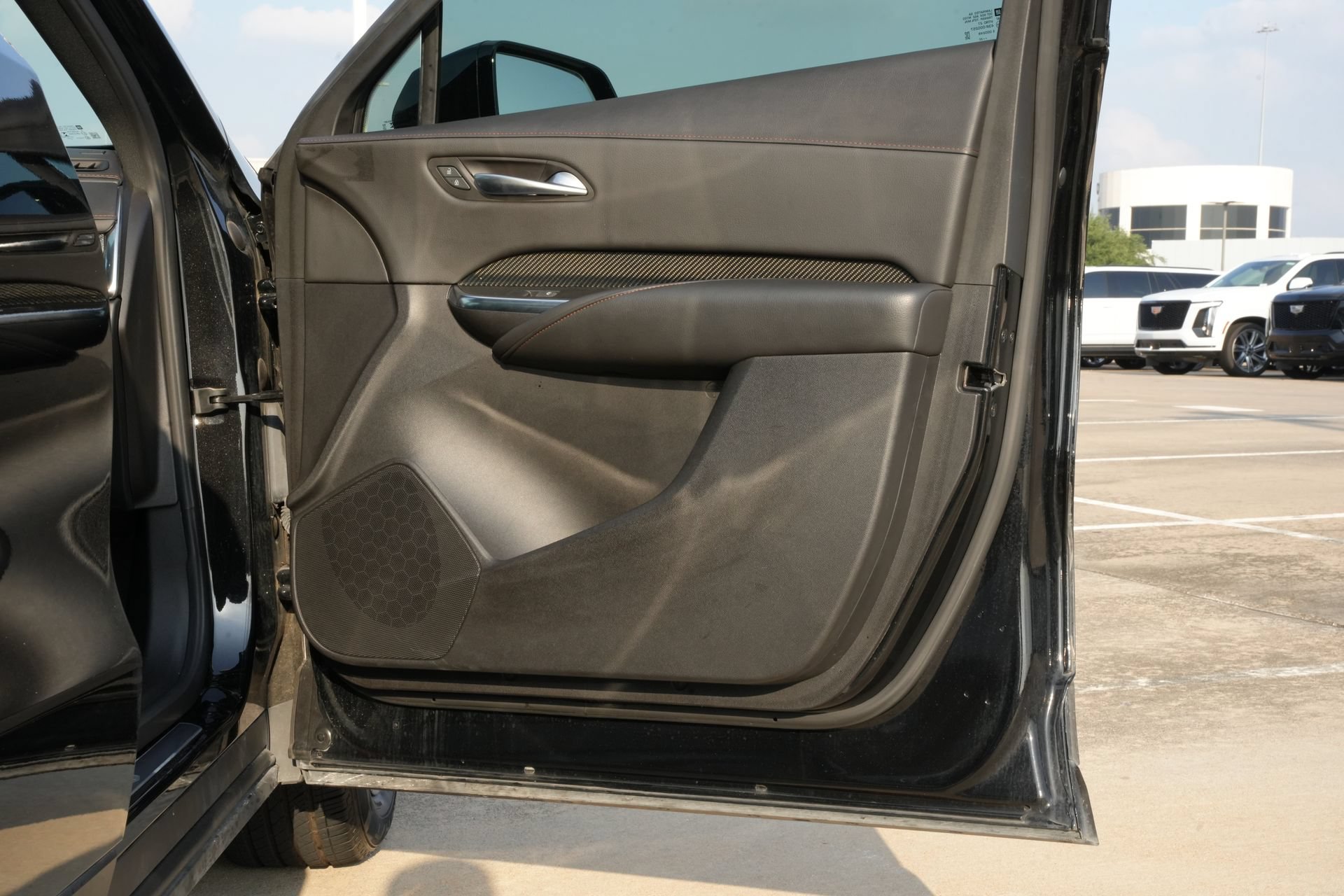 Used 2022 Cadillac XT4 Sport FWD image 25