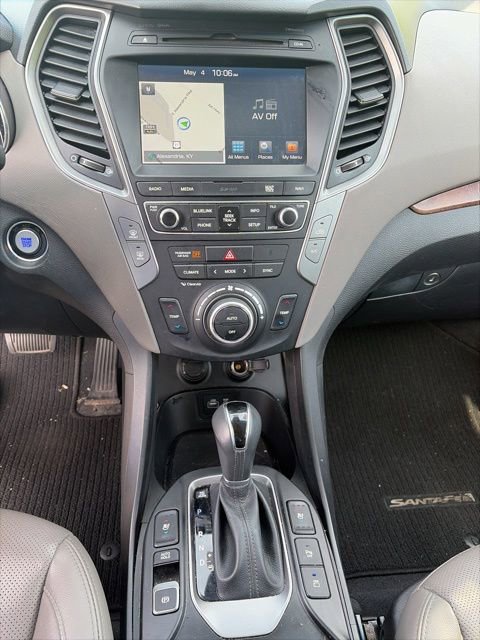 Used 2018 Hyundai Santa Fe Sport w/ 2.0T Ultimate Tech Package 05 AWD/4WD image 13