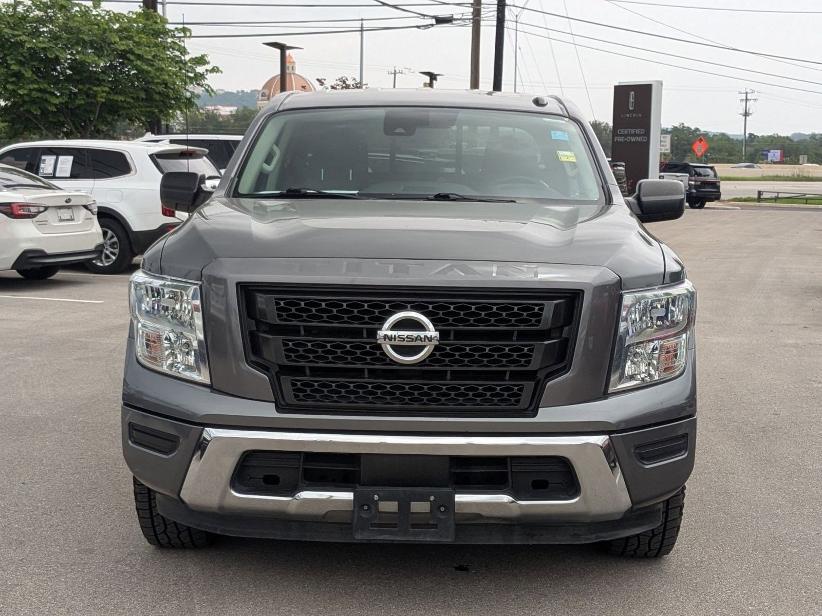 Used 2021 Nissan Titan SV w/ Accessory Utility Package RWD image 8