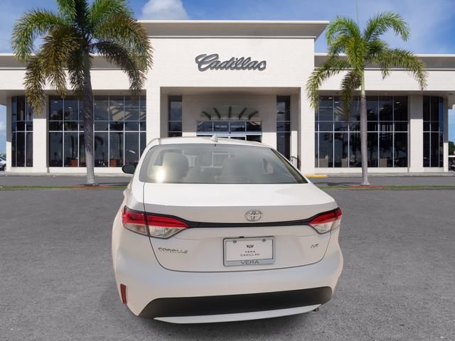 Used 2021 Toyota Corolla LE FWD image 12