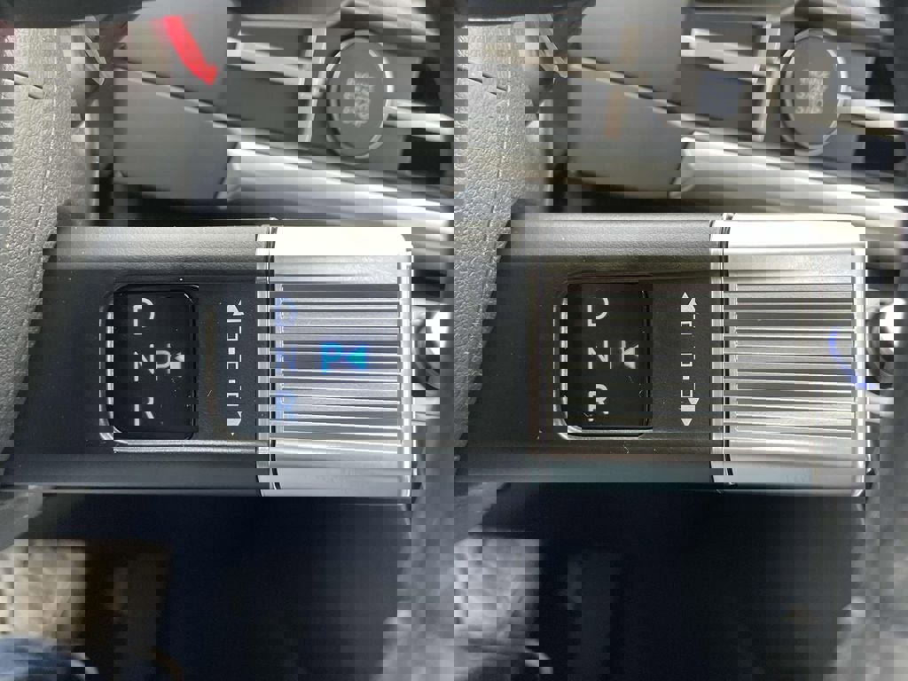 New 2026 Hyundai Santa Fe SE image 16