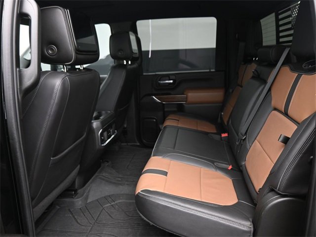 Used 2022 Chevrolet Silverado 3500 High Country image 11