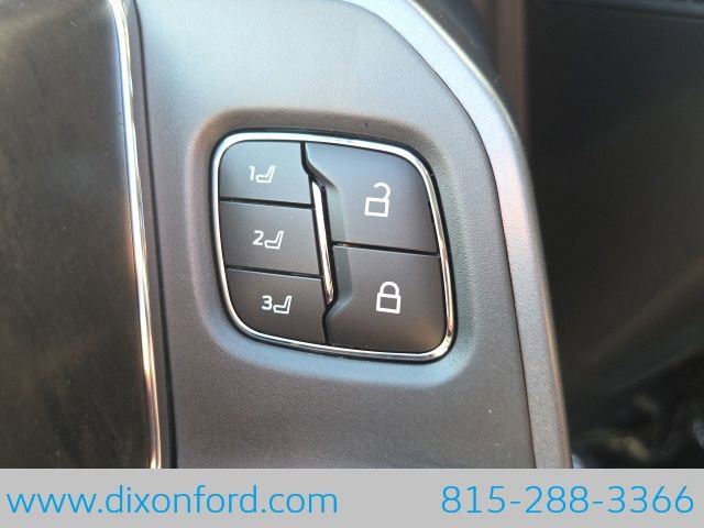 New 2026 Ford F250 Lariat w/ Black Appearance Package image 16