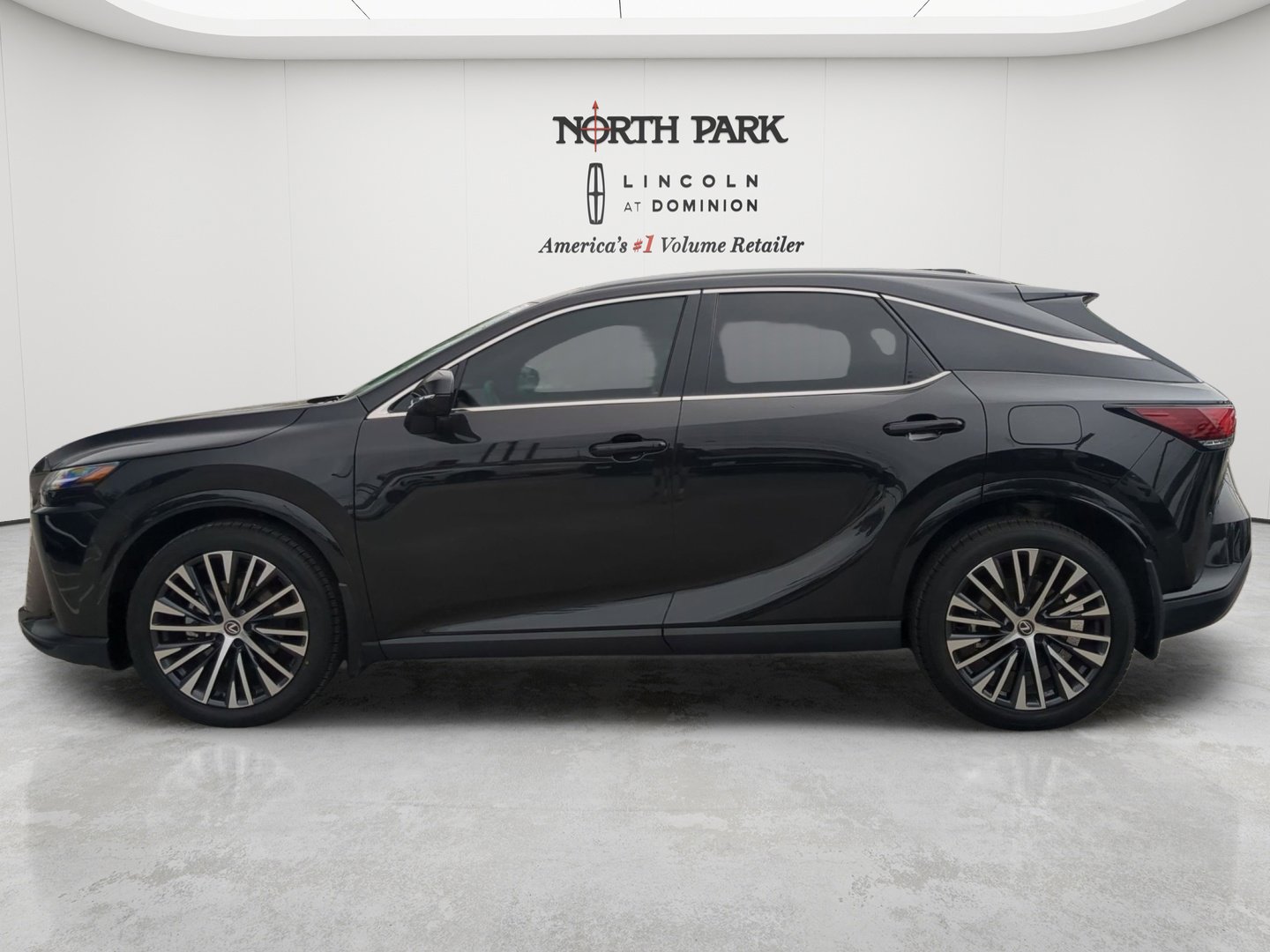 Used 2024 Lexus RX 350 Premium Plus w/ Convenience Package FWD image 6