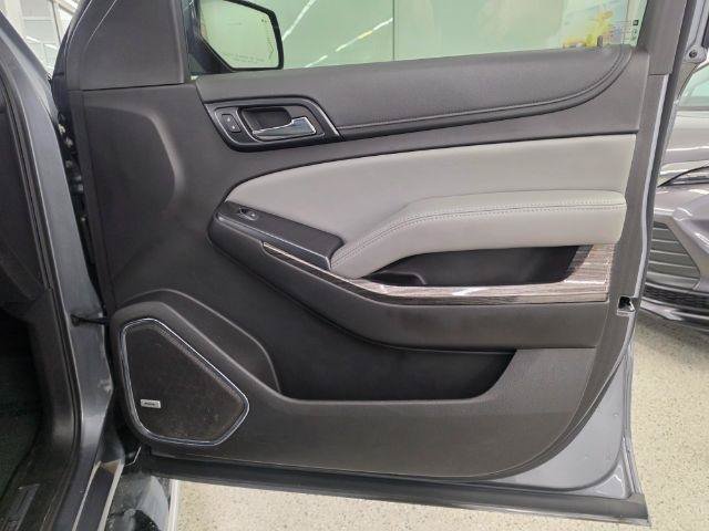 Used 2018 Chevrolet Tahoe LT w/ LT Signature Package AWD/4WD image 31
