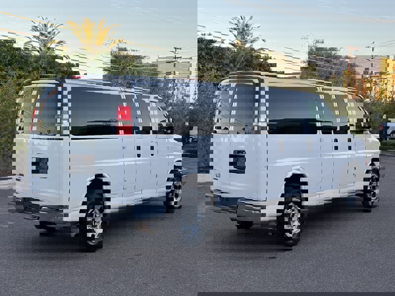 Used 2012 Chevrolet Express 3500 LT w/ LT Preferred Equipment Group image 4