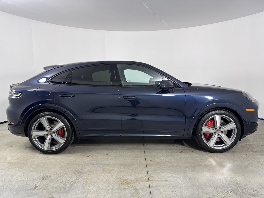New 2026 Porsche Cayenne GTS AWD/4WD image 8