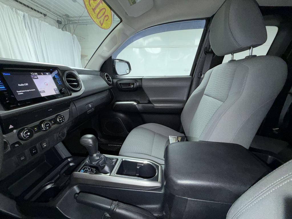 Certified 2019 Toyota Tacoma SR5 AWD/4WD image 22