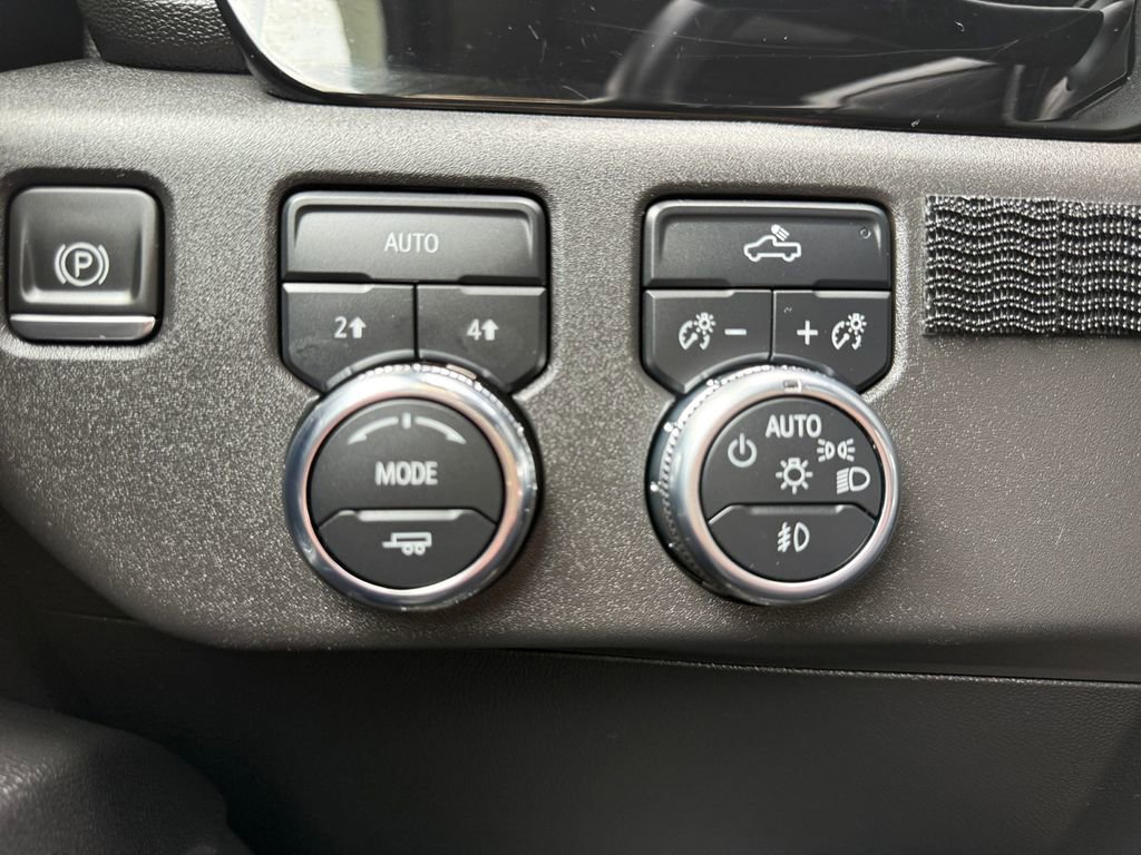 Used 2023 GMC Sierra 1500 Elevation AWD/4WD image 11