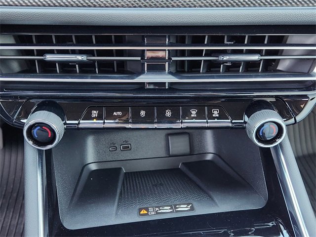 New 2026 Chevrolet Traverse High Country w/ LPO, Floor Liner Package image 20