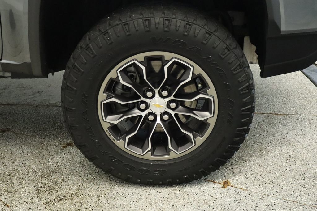 Used 2022 Chevrolet Colorado ZR2 AWD/4WD image 18