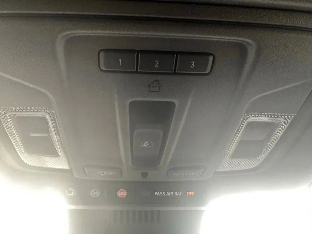 Used 2024 Chevrolet Silverado 1500 ZR2 w/ Technology Package image 26