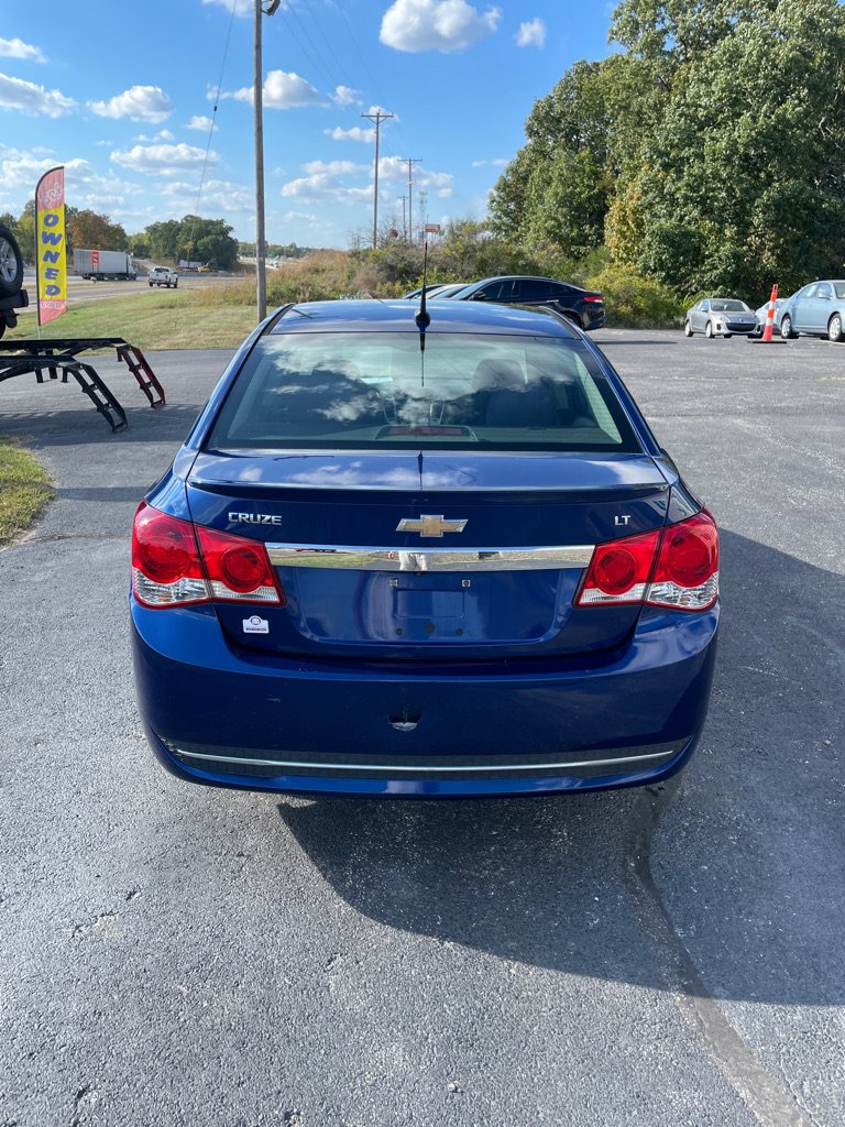 Used 2013 Chevrolet Cruze LT w/ RS Package FWD image 4